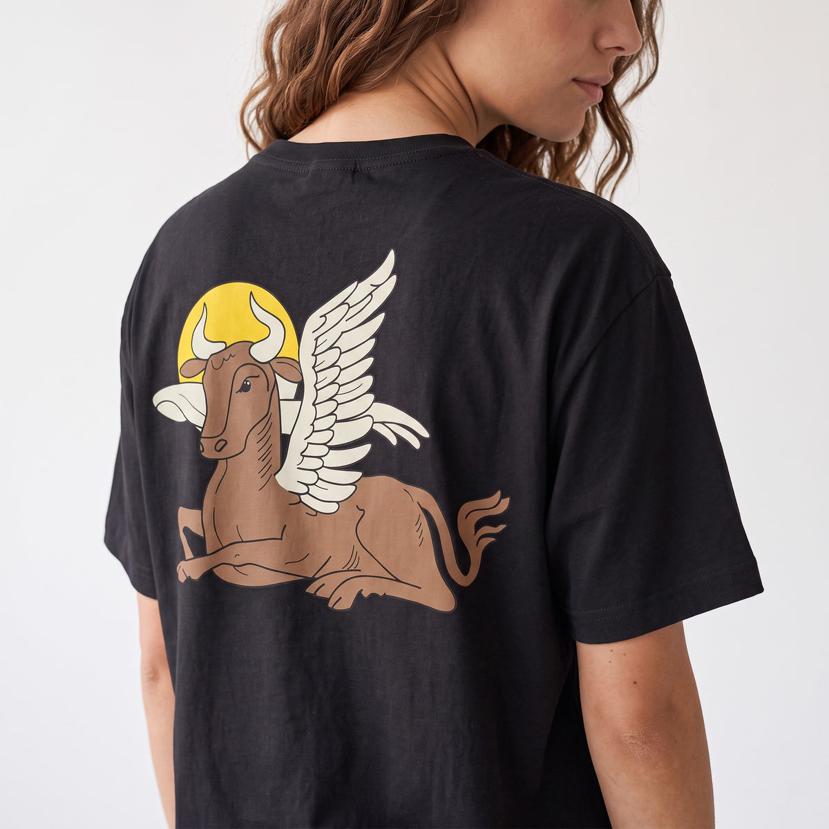 SAINT LUKE’S BULL TEE