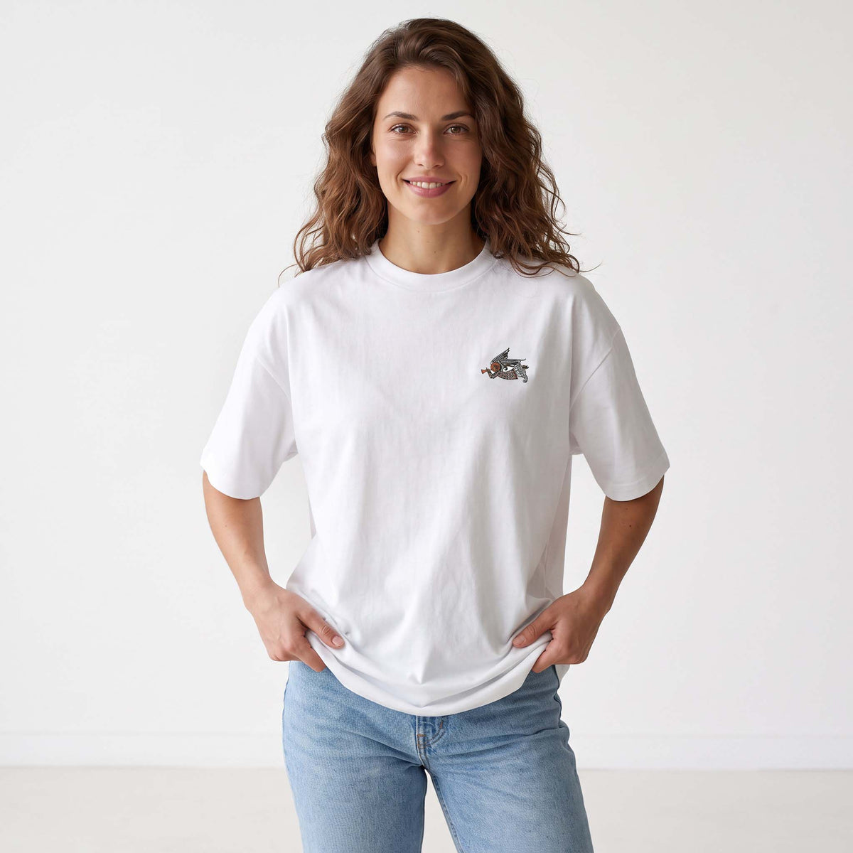 MESSENGER ANGEL EMBROIDERY TEE